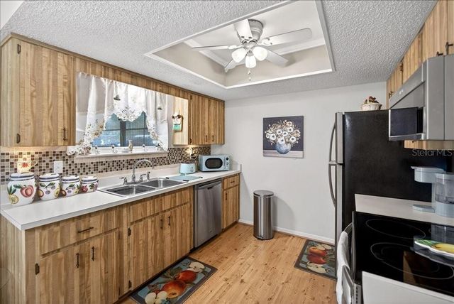 10824 SW 90TH TERRACE, Ocala, FL 34481