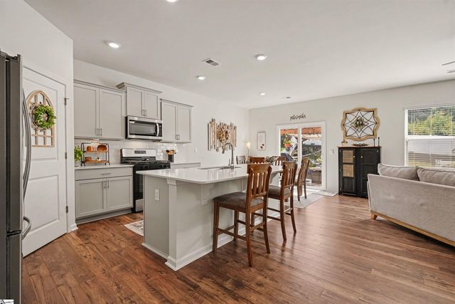 412 Strayhorn Street, Piedmont, SC 29673