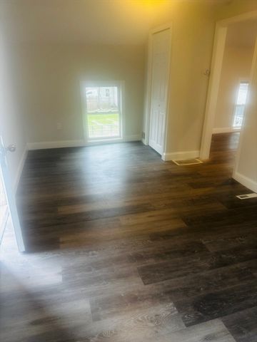 558 Pleasant Street 2, Norwood, MA 02062