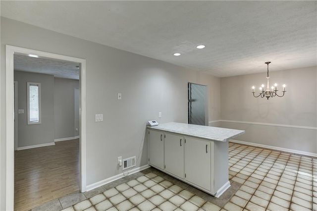 978 Chartley Drive SW, Lilburn, GA 30047