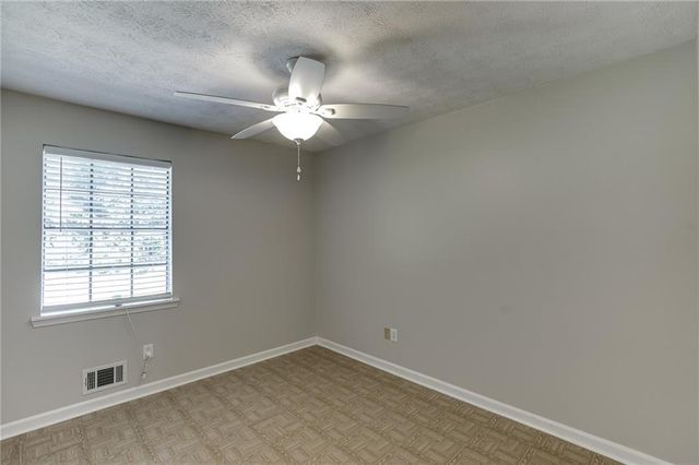 978 Chartley Drive SW, Lilburn, GA 30047