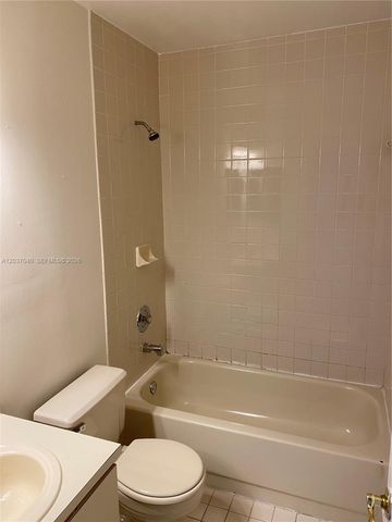 3566 W 80th Street 20257, Hialeah, FL 33018