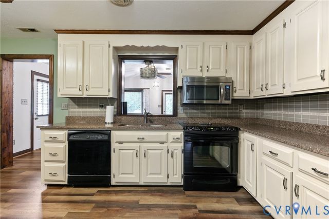 3955 Turner Woods Rd, Henrico, VA 23231