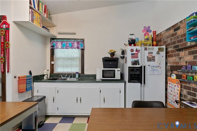 3955 Turner Woods Rd, Henrico, VA 23231