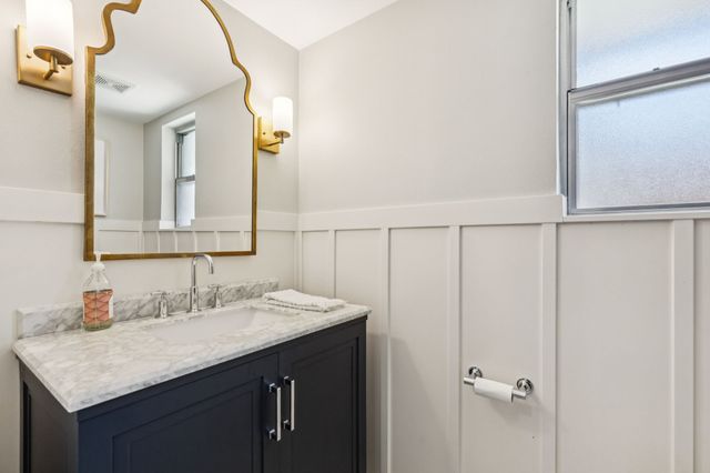 6222 E University Boulevard, Dallas, TX 75214