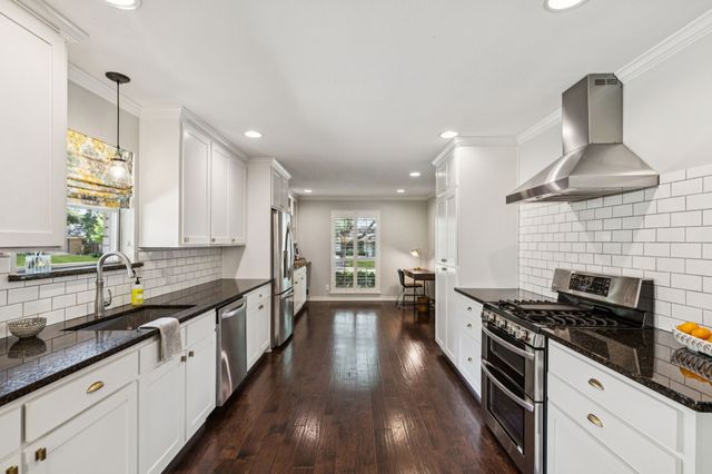 6222 E University Boulevard, Dallas, TX 75214