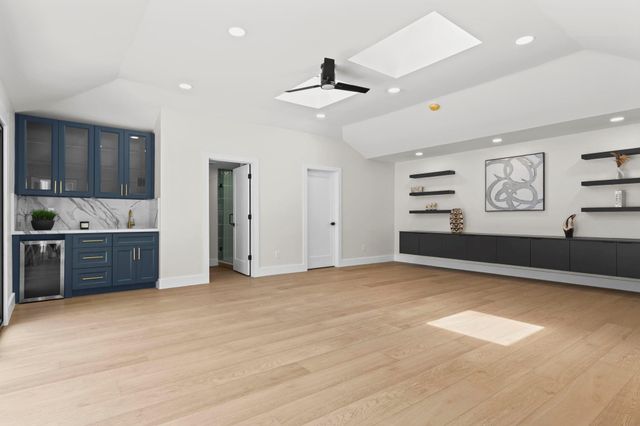 6143 Ella Lee Lane, Houston, TX 77057