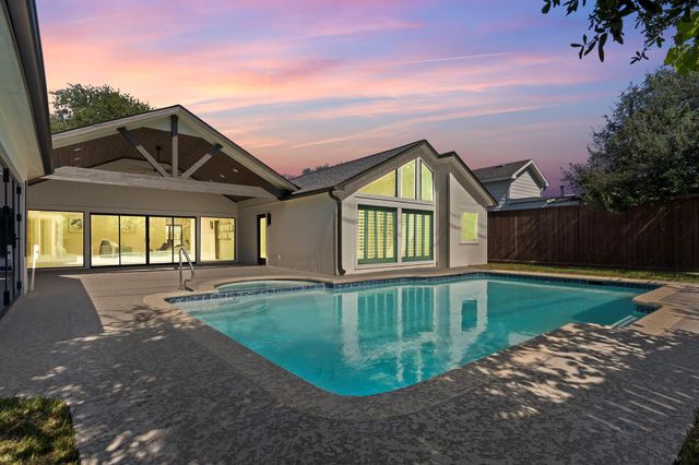 6143 Ella Lee Lane, Houston, TX 77057