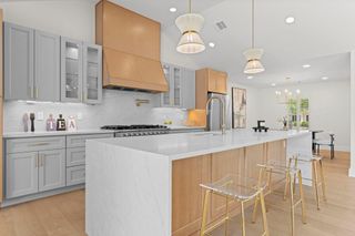 6143 Ella Lee Lane, Houston, TX 77057