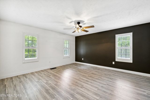 1286 Ashwood Drive, Jefferson City, TN 37760