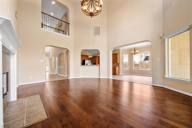 9227 Hummingbird Lane, Missouri City, TX 77459