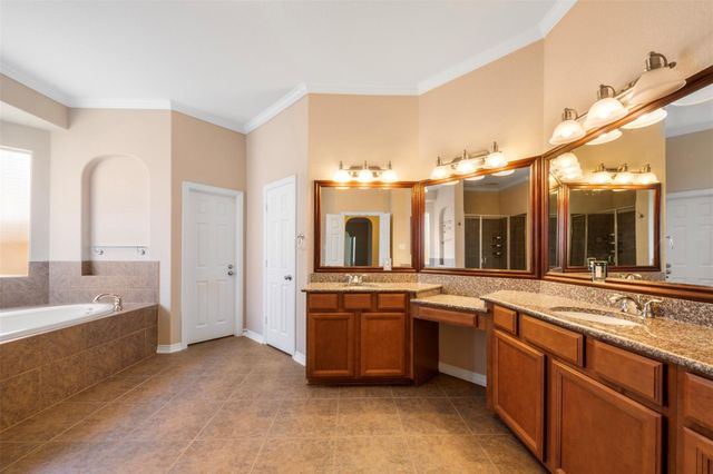 9227 Hummingbird Lane, Missouri City, TX 77459