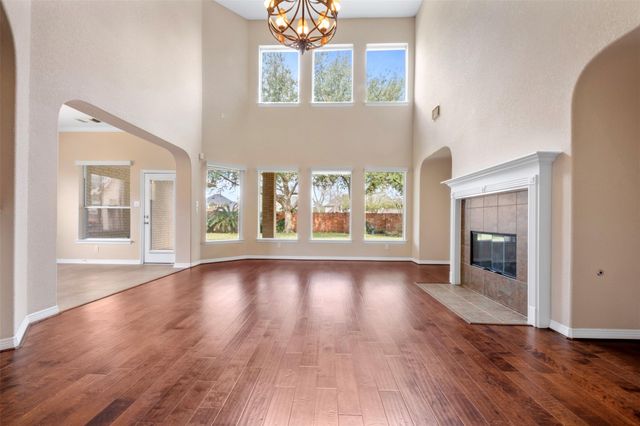 9227 Hummingbird Lane, Missouri City, TX 77459