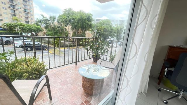 1465 NE 123rd St 201, North Miami, FL 33161