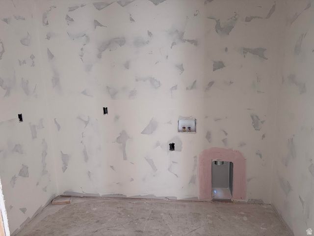 2693 N BURNS LN, North Ogden, UT 84414