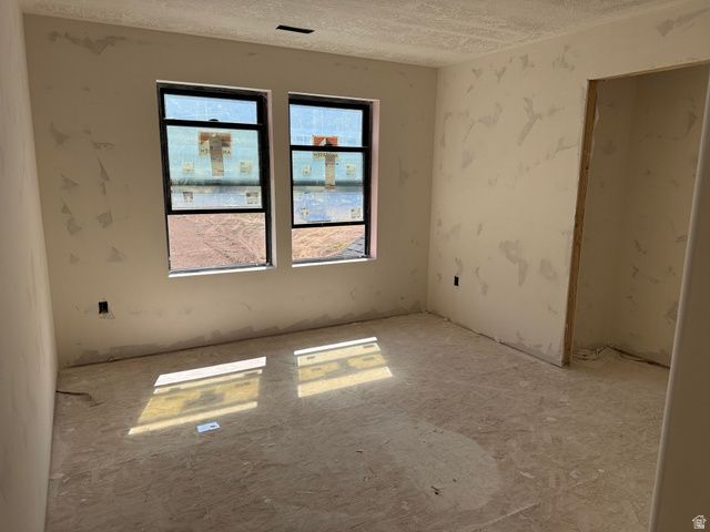 2693 N BURNS LN, North Ogden, UT 84414