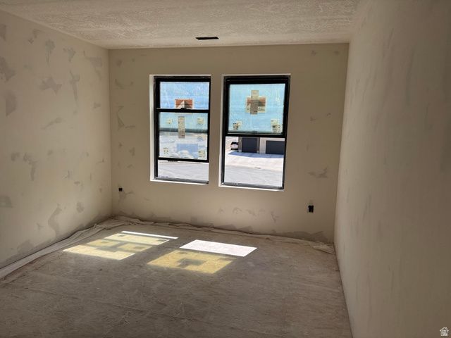 2693 N BURNS LN, North Ogden, UT 84414