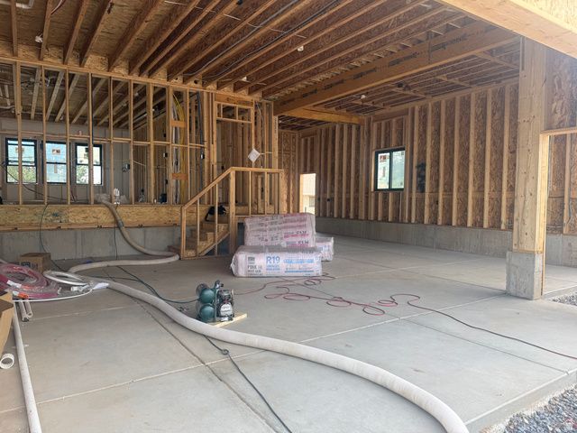 2693 N BURNS LN, North Ogden, UT 84414