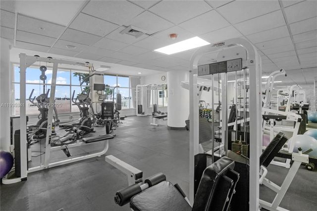 10350 W Bay Harbor Dr 2L, Bay Harbor Islands, FL 33154