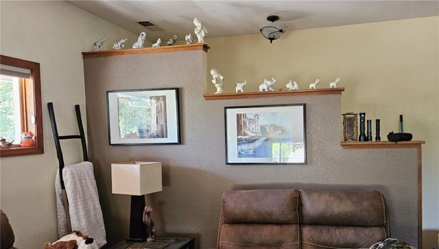 25205 5th Avenue, Los Molinos, CA 96055