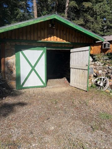 124 Deep Creek Road, Livingston, MT 59047