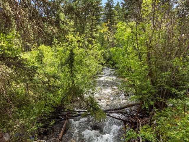 124 Deep Creek Road, Livingston, MT 59047