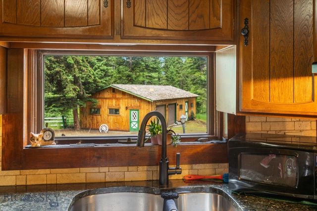 124 Deep Creek Road, Livingston, MT 59047