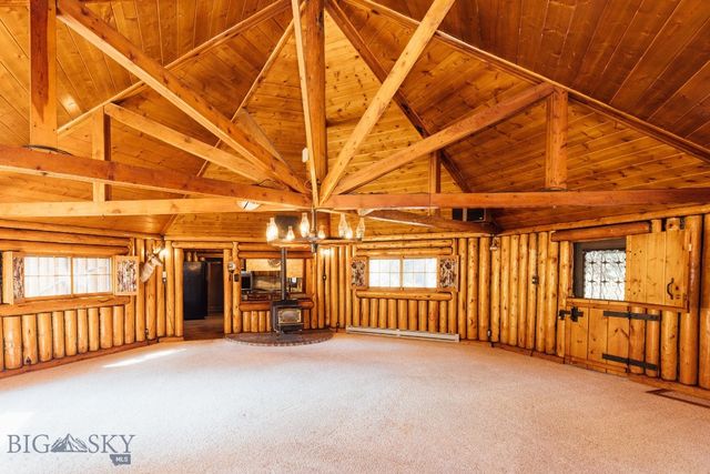 124 Deep Creek Road, Livingston, MT 59047