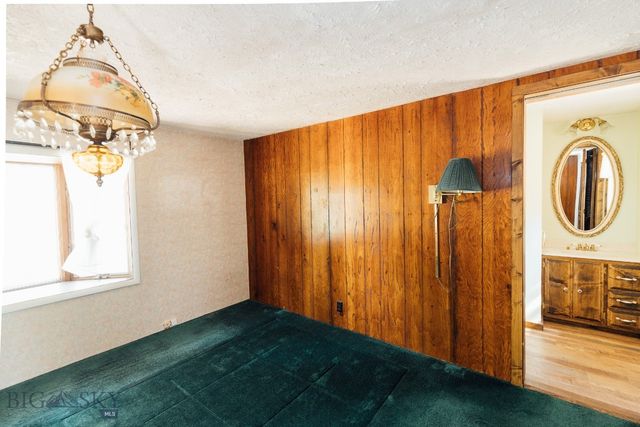 124 Deep Creek Road, Livingston, MT 59047