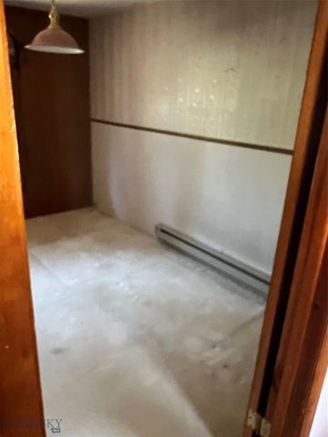 124 Deep Creek Road, Livingston, MT 59047