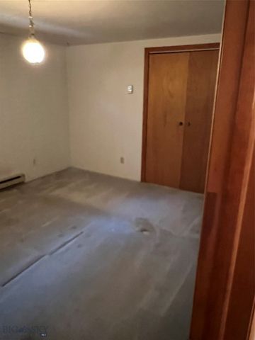 124 Deep Creek Road, Livingston, MT 59047