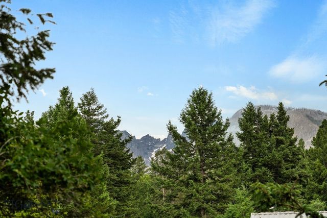 124 Deep Creek Road, Livingston, MT 59047