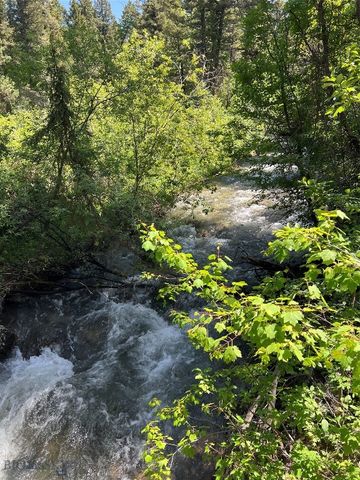 124 Deep Creek Road, Livingston, MT 59047