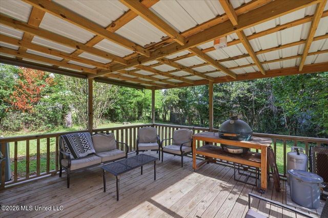 502 W Lakeview Circle, Clinton, MS 39056