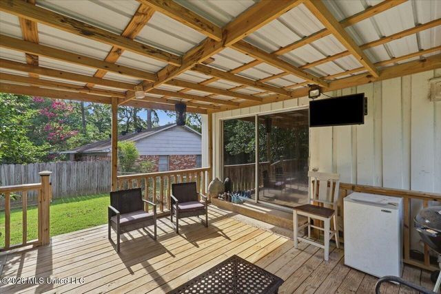 502 W Lakeview Circle, Clinton, MS 39056