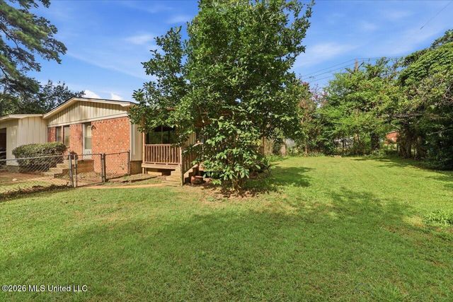 502 W Lakeview Circle, Clinton, MS 39056