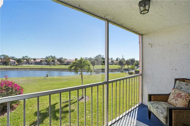 300 Forest Lakes BLVD # 207, Naples, FL 34105