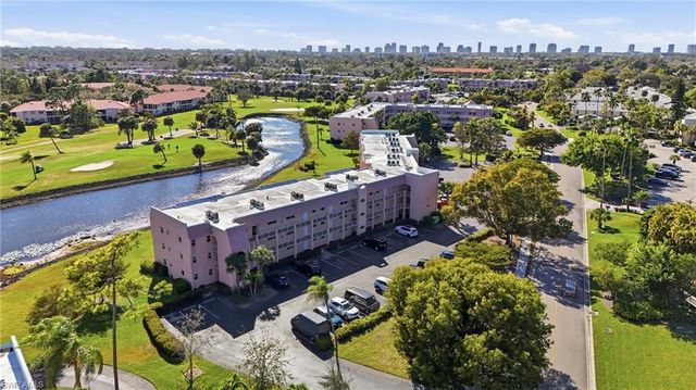 300 Forest Lakes BLVD # 207, Naples, FL 34105