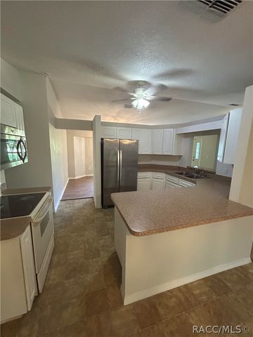 3075 E Crown Drive, Inverness, FL 34453