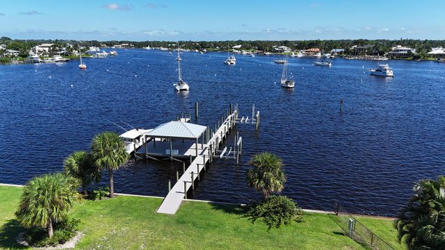 4345 SE Mulford Lane, Stuart, FL 34997