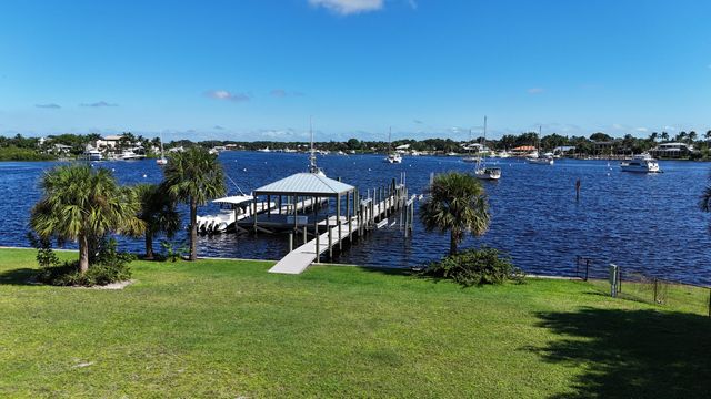 4345 SE Mulford Lane, Stuart, FL 34997