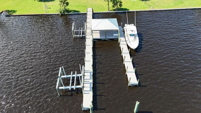 4345 SE Mulford Lane, Stuart, FL 34997