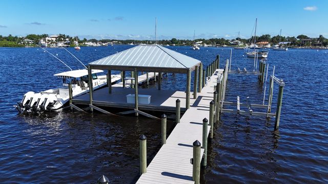 4345 SE Mulford Lane, Stuart, FL 34997