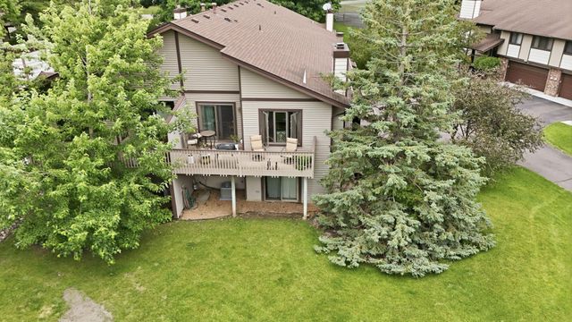 1589 Four Oaks Road, Eagan, MN 55121
