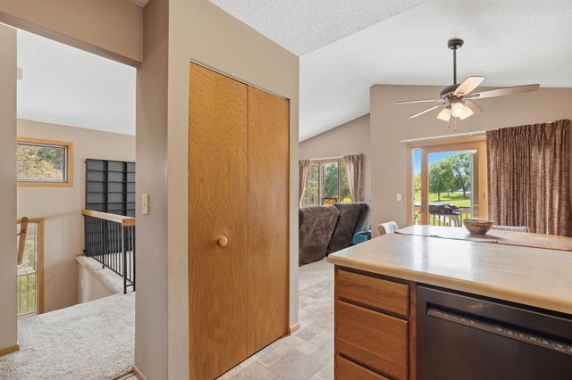 1589 Four Oaks Road, Eagan, MN 55121