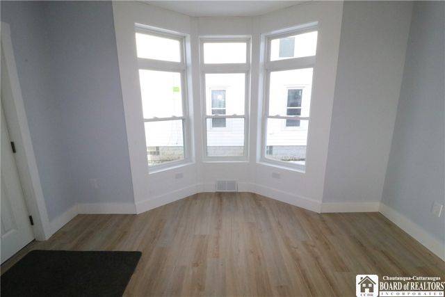 228 King Street, Dunkirk, NY 14048