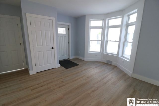 228 King Street, Dunkirk, NY 14048