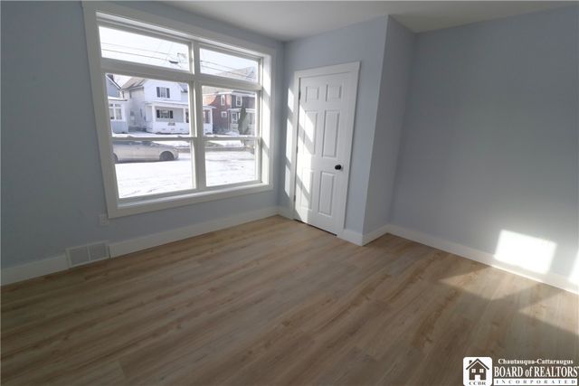 228 King Street, Dunkirk, NY 14048