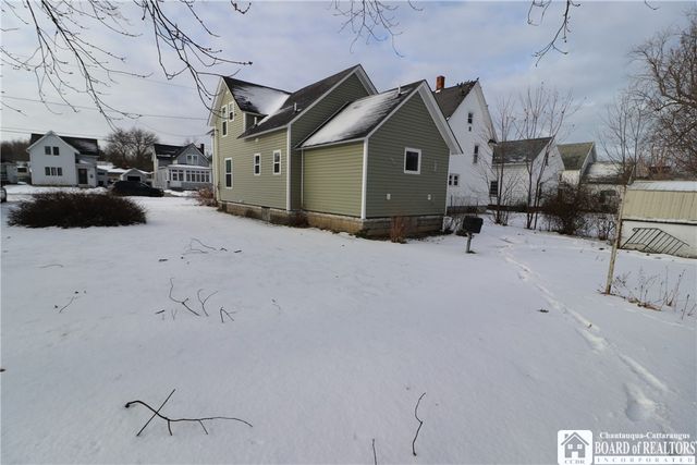 228 King Street, Dunkirk, NY 14048