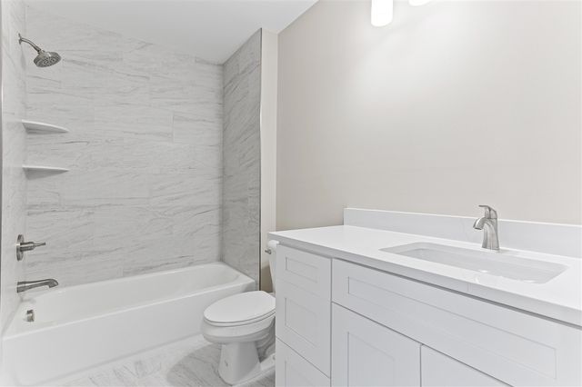 48416 Kelly Lea Lane, Chesterfield, MI 48051